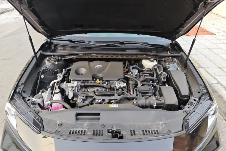 Used Toyota Camry 2026 Model Dual-Engine 2.0HSE Sport Lite Edition Engine Bay