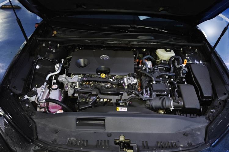 Used Toyota Camry 2026 Model Dual-Engine 2.0HGVP Luxury Edition Engine Bay