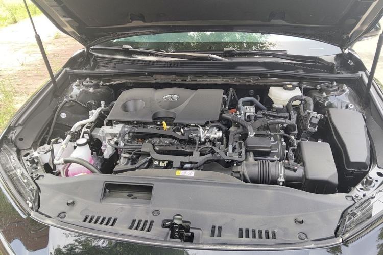 Used Toyota Camry 2026 Model Dual-Engine 2.0HSE Sport Lite Edition Engine Bay