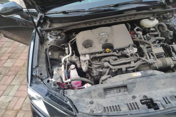 Used Toyota Camry 2026 Model Dual-Engine 2.0HGVP Luxury Edition Engine Bay Right