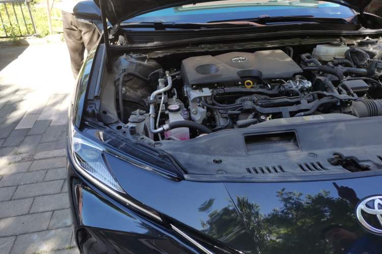 Used Toyota Camry 2026 Model Dual-Engine 2.0HGVP Luxury Edition Engine Bay Right