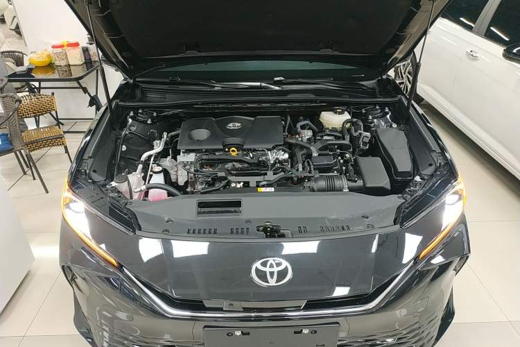 Used Toyota Camry 2026 Model Dual-Engine 2.0HGVP Luxury Edition Engine Bay