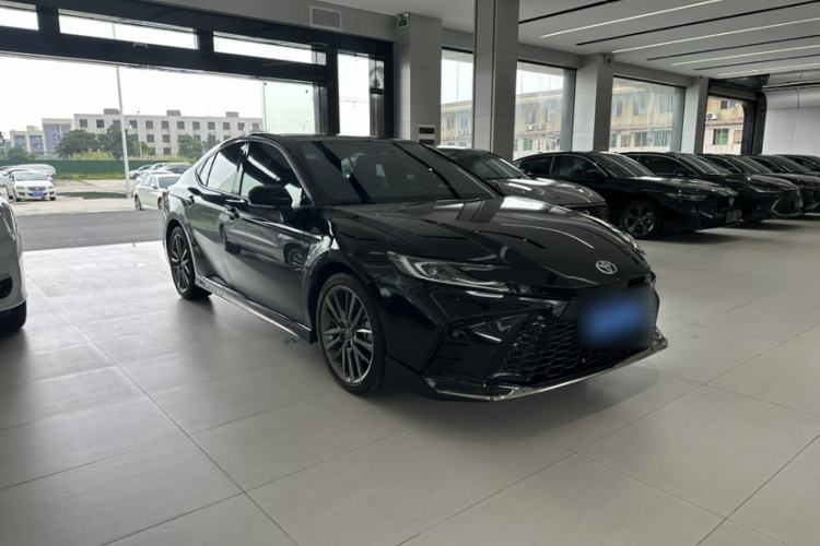 Used Toyota Camry 2026 Model Dual-Engine 2.0HXS Sport Plus Edition Exterior 2