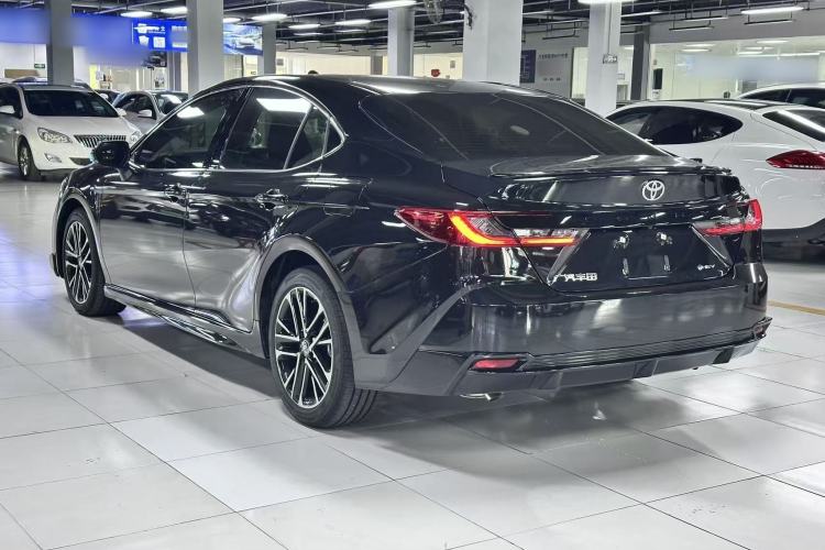 Used Toyota Camry 2026 Model Dual-Engine 2.0HSE Sport Lite Edition Exterior 3