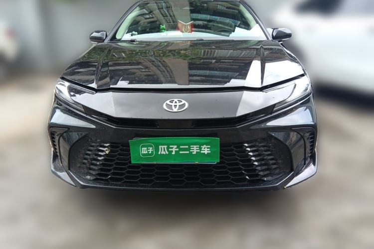 Used Toyota Camry 2026 Model Dual-Engine 2.0HSE Sport Lite Edition Front