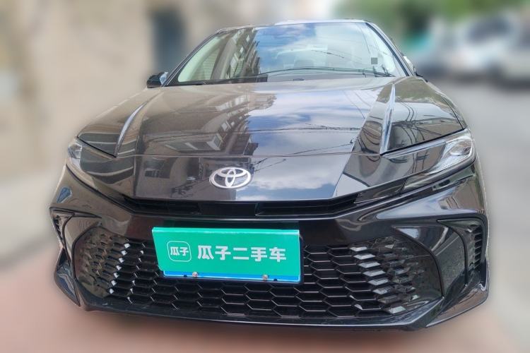 Used Toyota Camry 2026 Model Dual-Engine 2.0HSE Sport Lite Edition Front