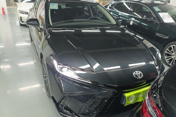 Used Toyota Camry 2026 Model Dual-Engine 2.0HSE Sport Lite Edition Front
