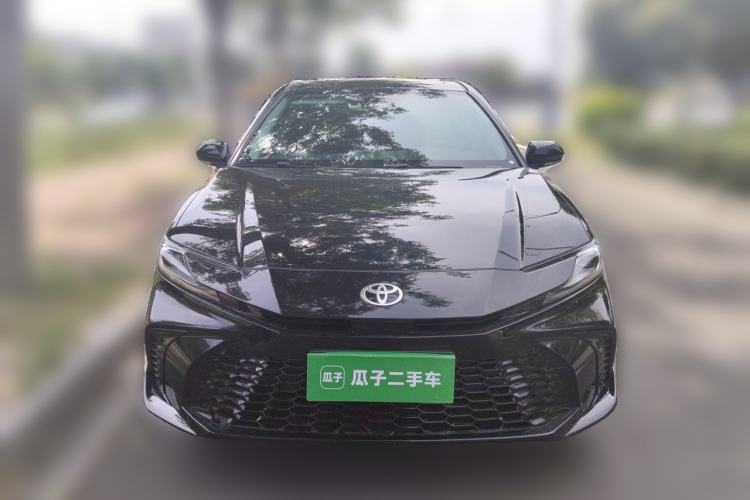 Used Toyota Camry 2026 Model Dual-Engine 2.0HSE Sport Lite Edition Front