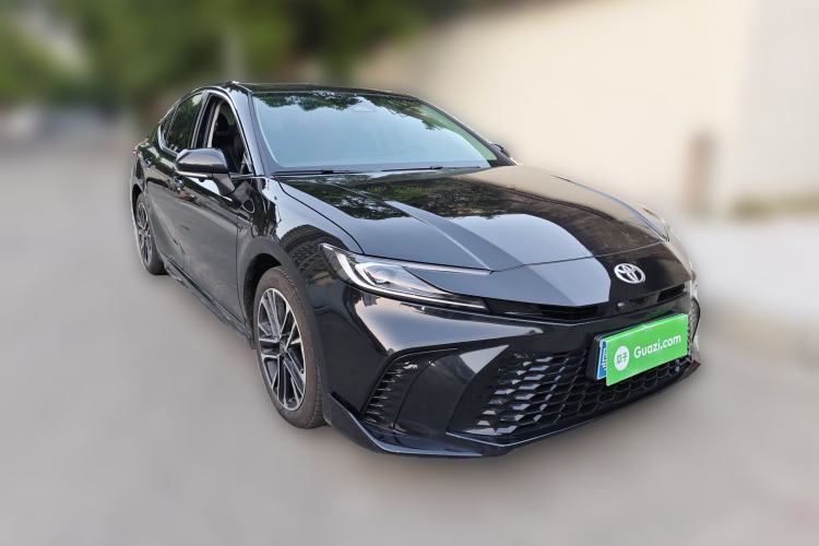 Used Toyota Camry 2026 Model Dual-Engine 2.0HSE Sport Lite Edition Front Right 45 Deg
