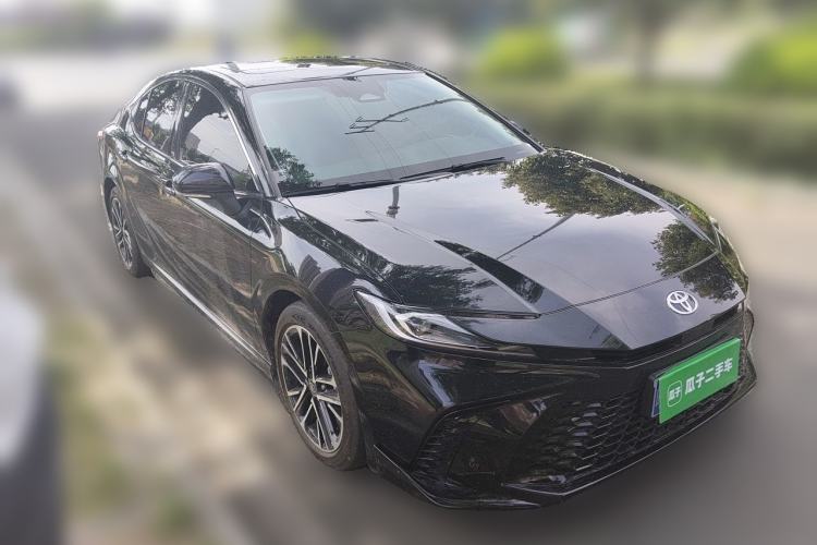 Used Toyota Camry 2026 Model Dual-Engine 2.0HSE Sport Lite Edition Front Right 45 Deg