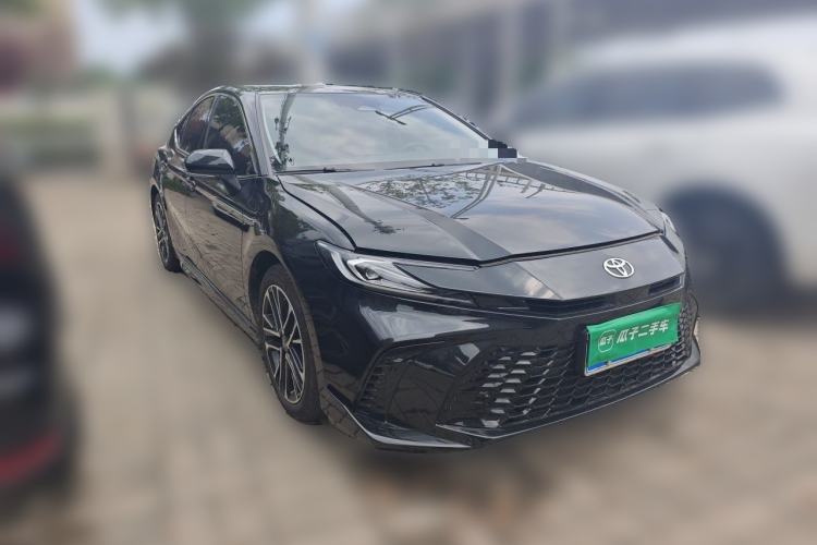 Used Toyota Camry 2026 Model Dual-Engine 2.0HSE Sport Lite Edition Front Right 45 Deg