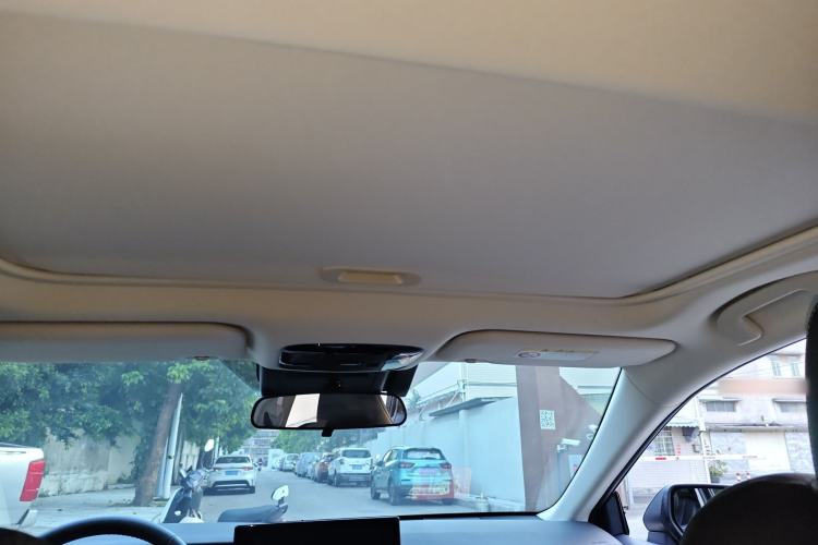 Used Toyota Camry 2026 Model Dual-Engine 2.0HSE Sport Lite Edition Headliner