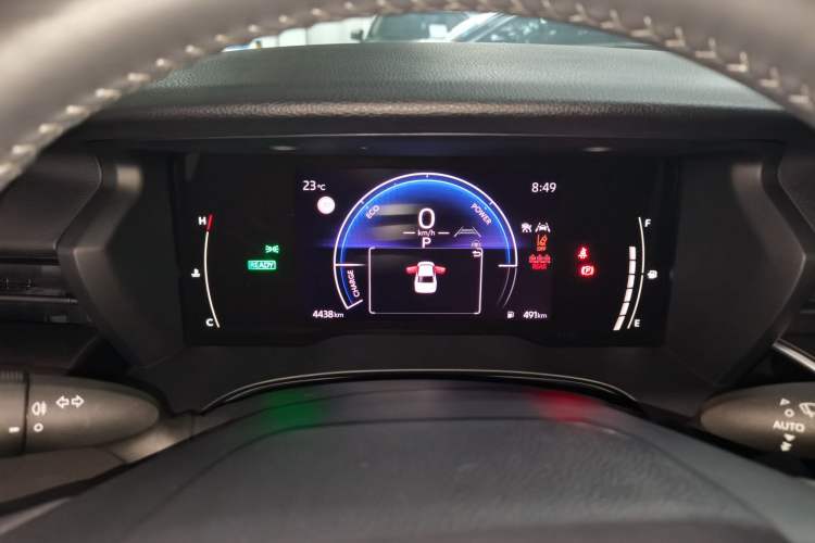 Used Toyota Camry 2026 Model Dual-Engine 2.0HSE Sport Lite Edition Instrument Cluster