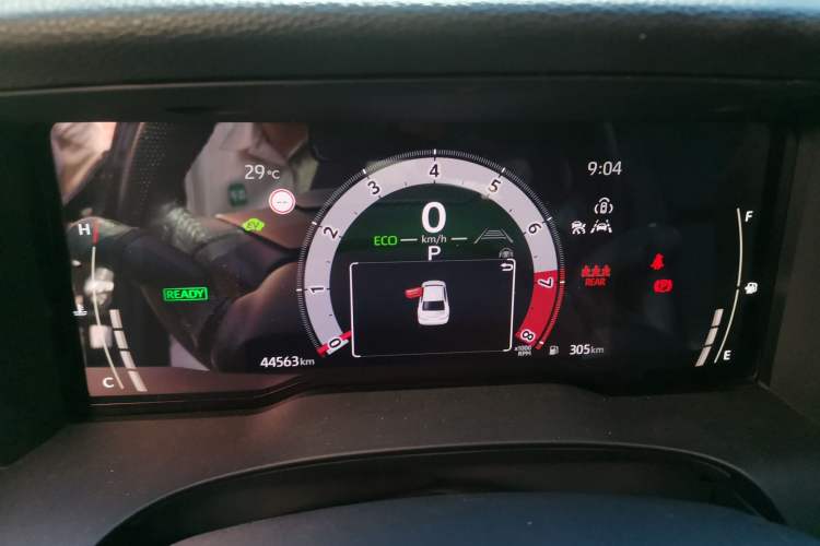 Used Toyota Camry 2026 Model Dual-Engine 2.0HGVP Luxury Edition Instrument Cluster