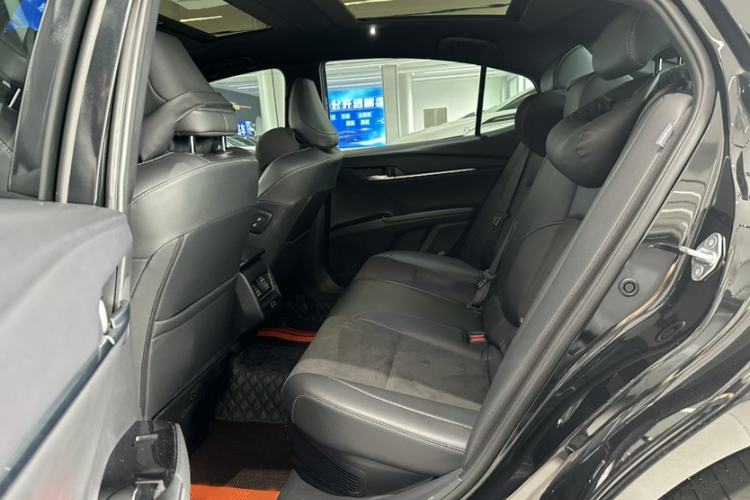 Used Toyota Camry 2026 Model Dual-Engine 2.0HXS Sport Plus Edition Interior 3