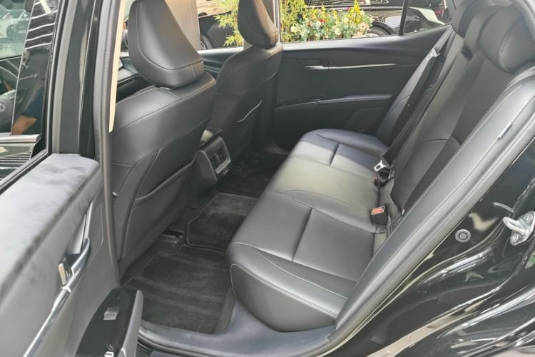 Used Toyota Camry 2026 Model 2.0E Elite Edition Interior 5