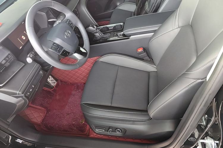 Used Toyota Camry 2026 Model Dual-Engine 2.0HSE Sport Lite Edition Left Front Seat