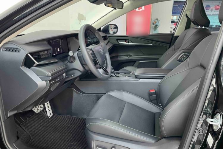 Used Toyota Camry 2026 Model Dual-Engine 2.0HSE Sport Lite Edition Left Front Seat