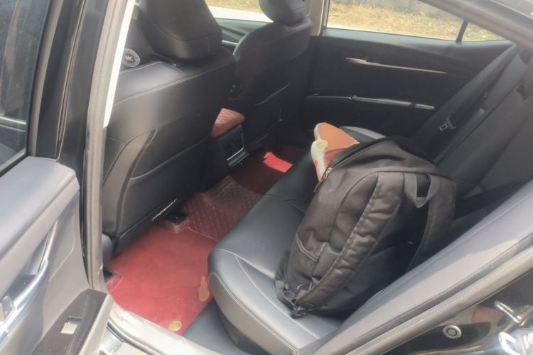 Used Toyota Camry 2026 Model Dual-Engine 2.0HSE Sport Lite Edition Left Rear Seat