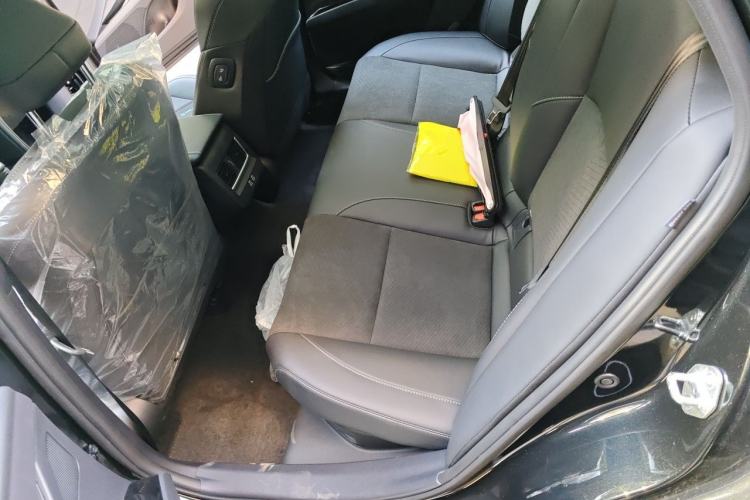 Used Toyota Camry 2026 Model Dual-Engine 2.0HXS Sport Plus Edition Left Rear Seat