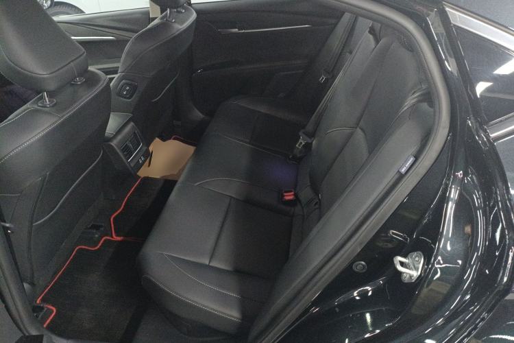 Used Toyota Camry 2026 Model Dual-Engine 2.0HSE Sport Lite Edition Left Rear Seat