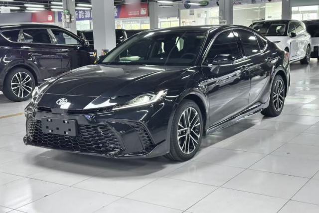 Used Toyota Camry 2026 Model Dual-Engine 2.0HSE Sport Lite Edition