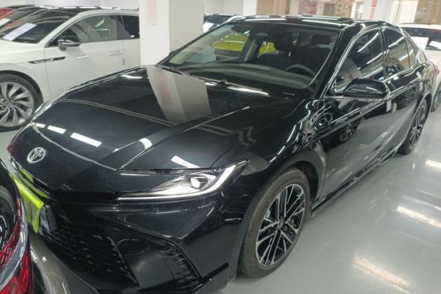 Used Toyota Camry 2026 Model Dual-Engine 2.0HSE Sport Lite Edition