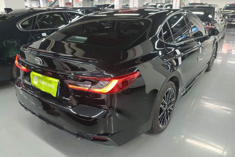 Used Toyota Camry 2026 Model Dual-Engine 2.0HSE Sport Lite Edition Rear Right 45 Deg