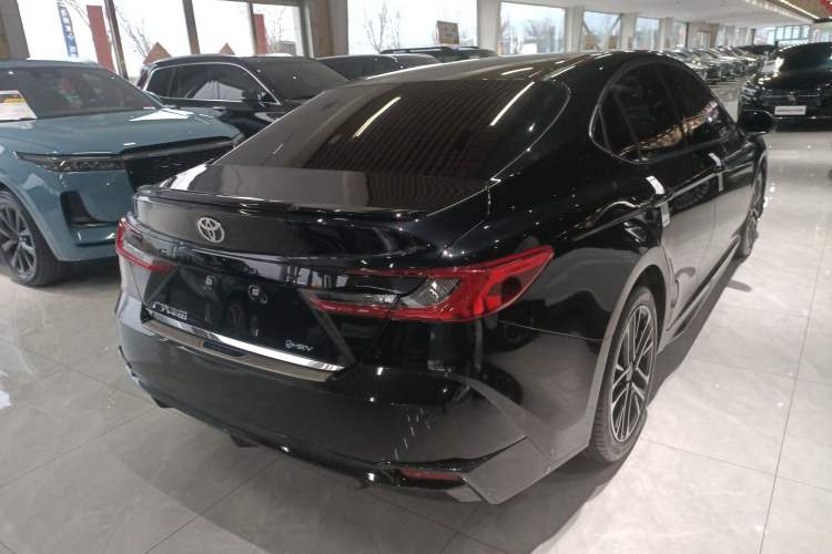 Used Toyota Camry 2026 Model Dual-Engine 2.0HSE Sport Lite Edition Rear Right 45 Deg