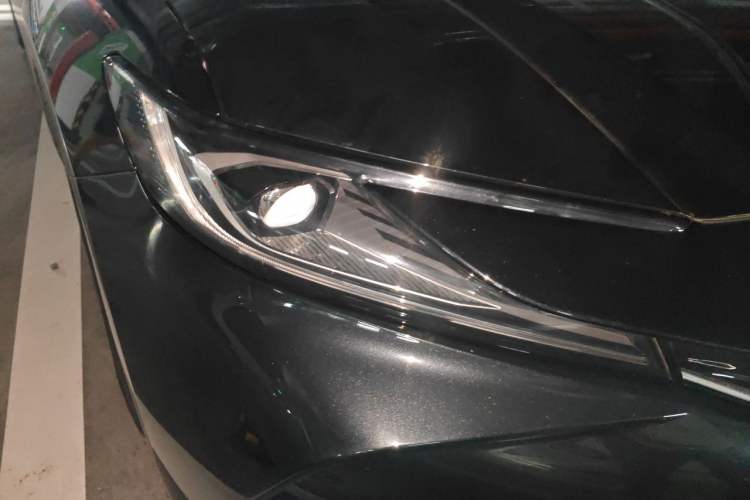 Used Toyota Camry 2026 Model 2.0GVP Luxury Edition Right Front Headlight