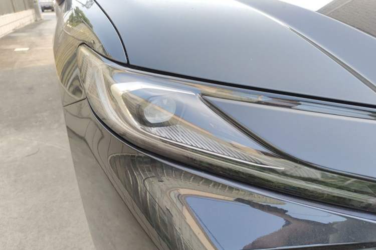 Used Toyota Camry 2026 Model Dual-Engine 2.0HGVP Luxury Edition Right Front Headlight