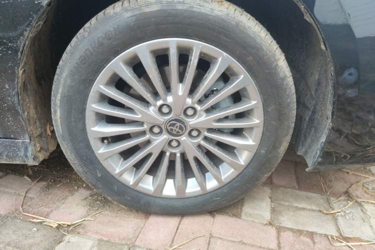 Used Toyota Camry 2026 Model Dual-Engine 2.0HGVP Luxury Edition Right Front Wheel Hub