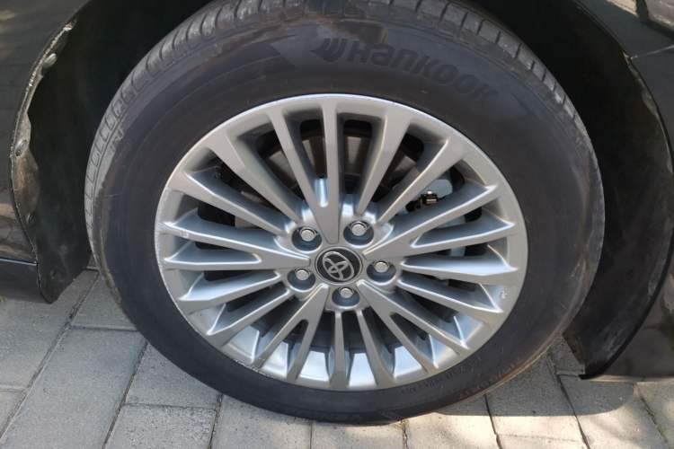 Used Toyota Camry 2026 Model Dual-Engine 2.0HGVP Luxury Edition Right Front Wheel Hub