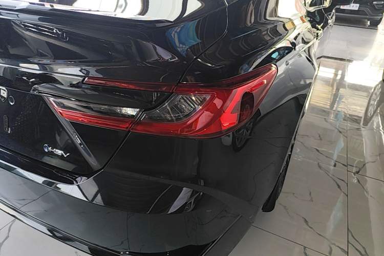 Used Toyota Camry 2026 Model Dual-Engine 2.0HSE Sport Lite Edition Right Rear Taillight