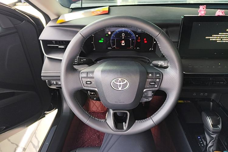 Used Toyota Camry 2026 Model Dual-Engine 2.0HSE Sport Lite Edition Steering Wheel