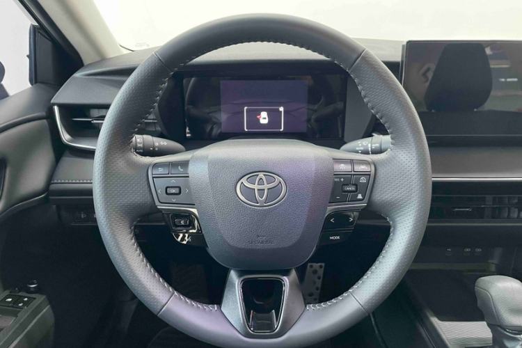 Used Toyota Camry 2026 Model Dual-Engine 2.0HSE Sport Lite Edition Steering Wheel