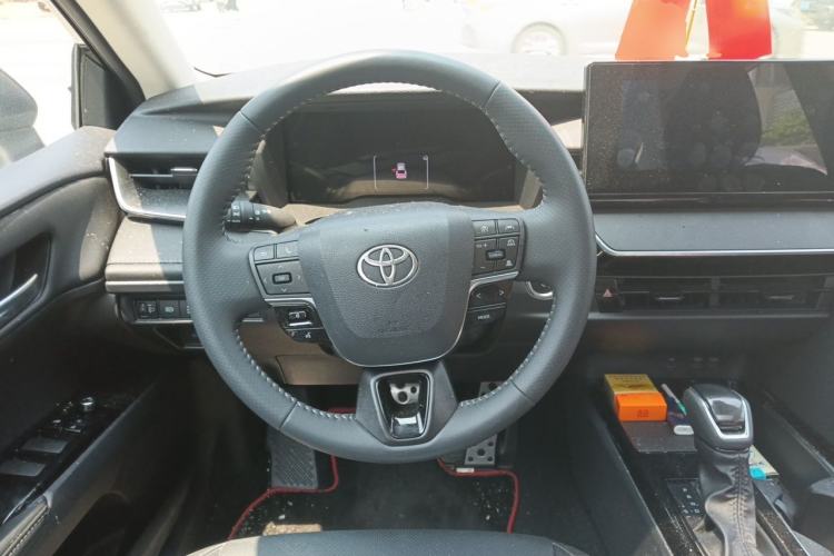 Used Toyota Camry 2026 Model Dual-Engine 2.0HSE Sport Lite Edition Steering Wheel
