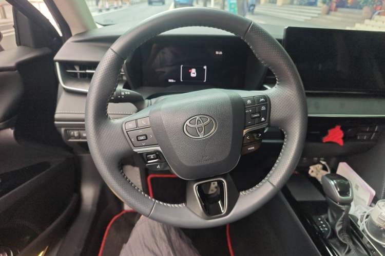 Used Toyota Camry 2026 Model Dual-Engine 2.0HSE Sport Lite Edition Steering Wheel