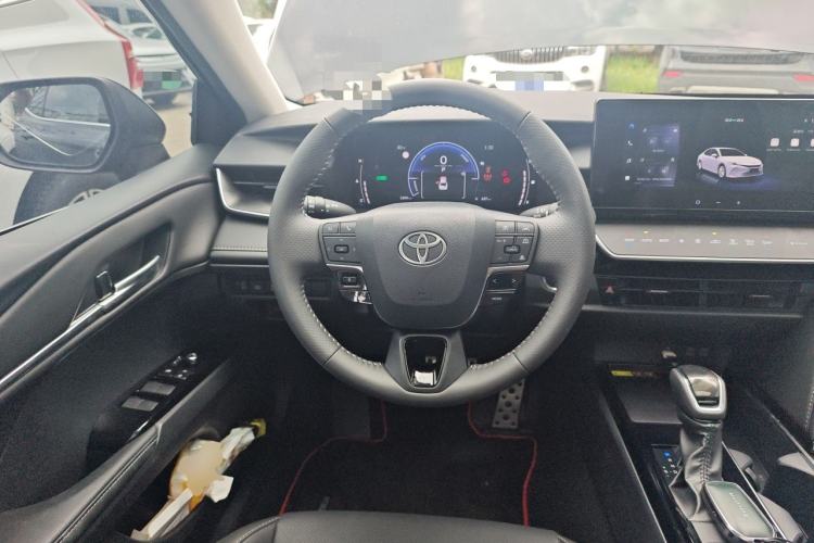 Used Toyota Camry 2026 Model Dual-Engine 2.0HSE Sport Lite Edition Steering Wheel