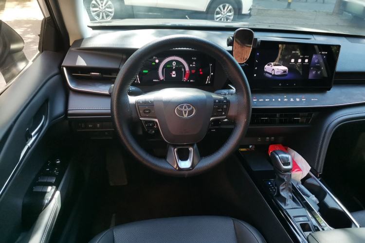 Used Toyota Camry 2026 Model Dual-Engine 2.0HGVP Luxury Edition Steering Wheel