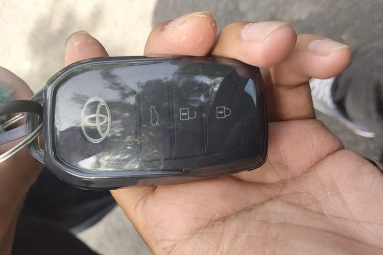 Used Toyota Camry 2026 Model Dual-Engine 2.0HSE Sport Lite Edition Vehicle Key