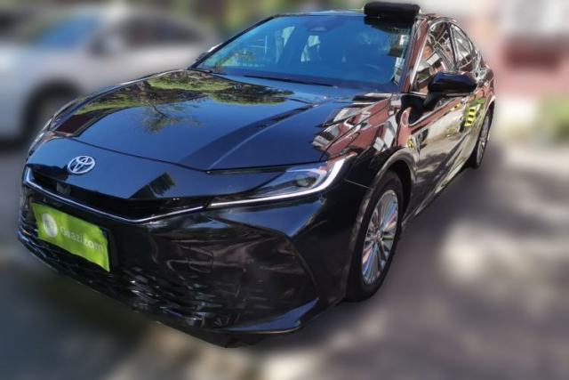 Used Toyota Camry 2026 Model Dual-Engine 2.0HGVP Luxury Edition