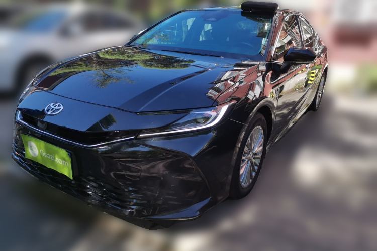 Used Toyota Camry 2026 Model Dual-Engine 2.0HGVP Luxury Edition Guazi used car, China used car export, Used car for sale, Used cars, Cheapest cars for sale