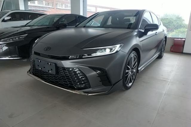 Used Toyota Camry 2026 Model Dual-Engine 2.0HXS Radiant Edition