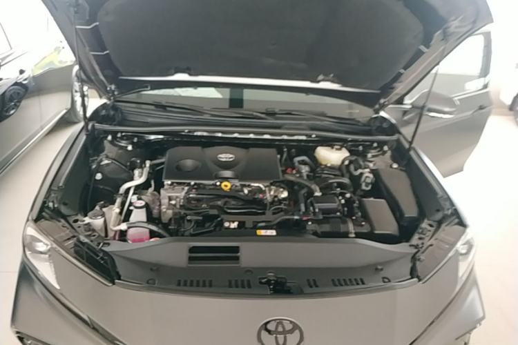 Used Toyota Camry 2026 Model Dual-Engine 2.0HXS Radiant Edition Engine Bay