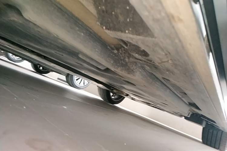 Used Toyota Camry 2026 Model Dual-Engine 2.0HXS Radiant Edition Left Side Sill