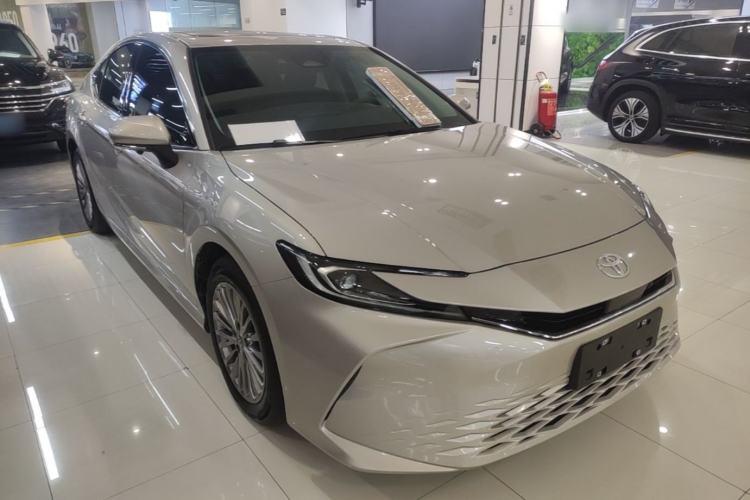 Used Toyota Camry 2026 Model 2.0E Elite Edition Exterior 1