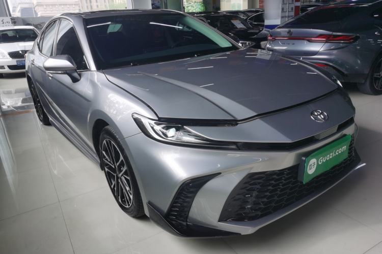 Used Toyota Camry 2026 Model Dual-Engine 2.0HSE Sport Lite Edition Exterior 1