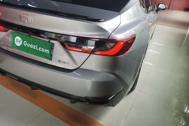 Used Toyota Camry 2026 Model Dual-Engine 2.0HSE Sport Lite Edition Exterior 3