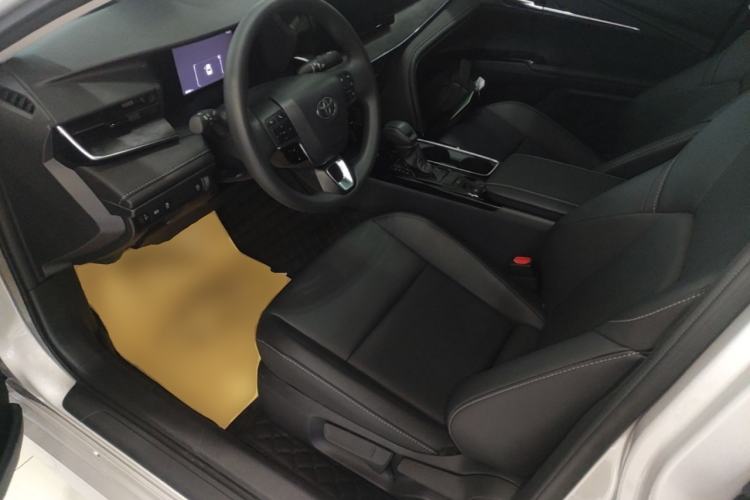 Used Toyota Camry 2026 Model 2.0E Elite Edition Left Front Seat